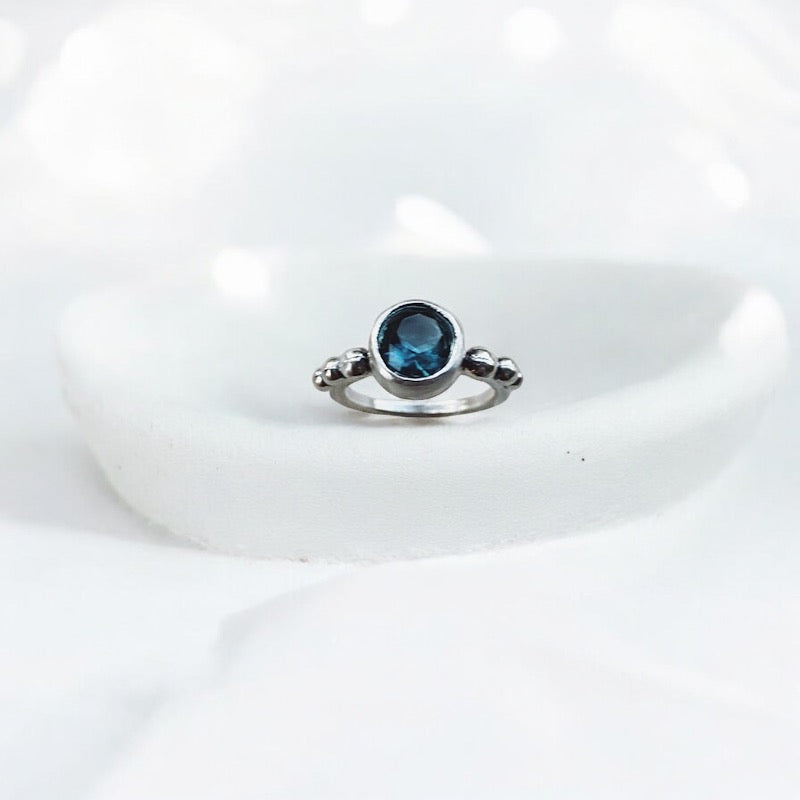 Anillo Flo Topacio London Blue